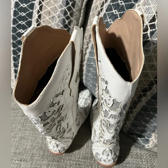 Women’s cowboy boots white gray heel rhinestones size 7 wedding concert - Picture 6 of 7